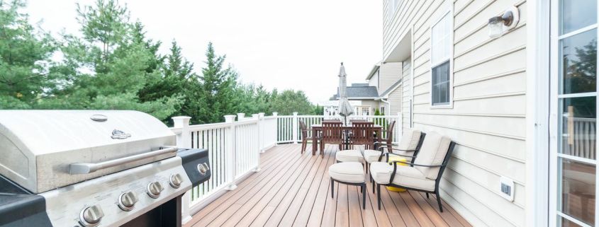 New composite deck in Olney, MD 20832
